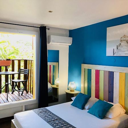 Hotel Les Bougainvilliers سان جيل لي بان المظهر الخارجي الصورة