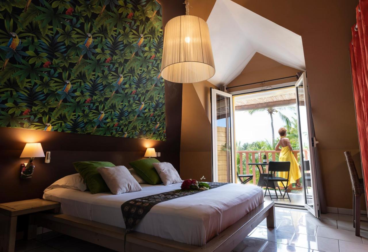 Hotel Les Bougainvilliers سان جيل لي بان المظهر الخارجي الصورة