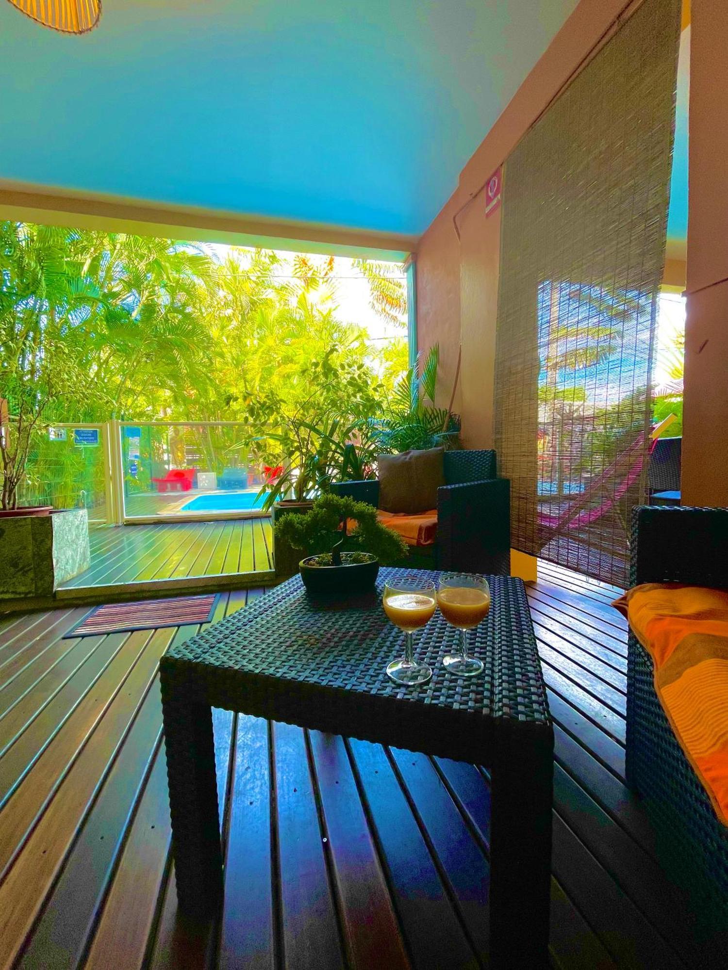 Hotel Les Bougainvilliers سان جيل لي بان المظهر الخارجي الصورة